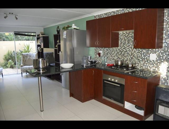 3 BEDROOM TOWNHOUSE FOR SALE IN RYNFIELD